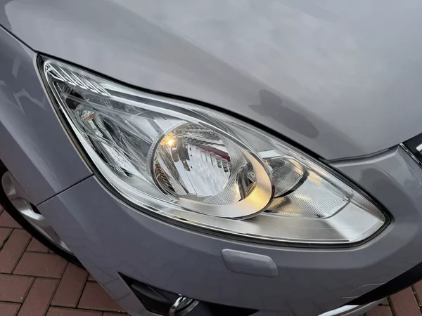 Ford C-MAX 1.6i Ti-VCT Klima Winter Paket - foto 36