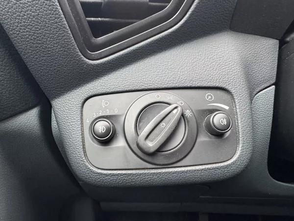 Ford C-MAX 1.6i Ti-VCT Klima Winter Paket - foto 8