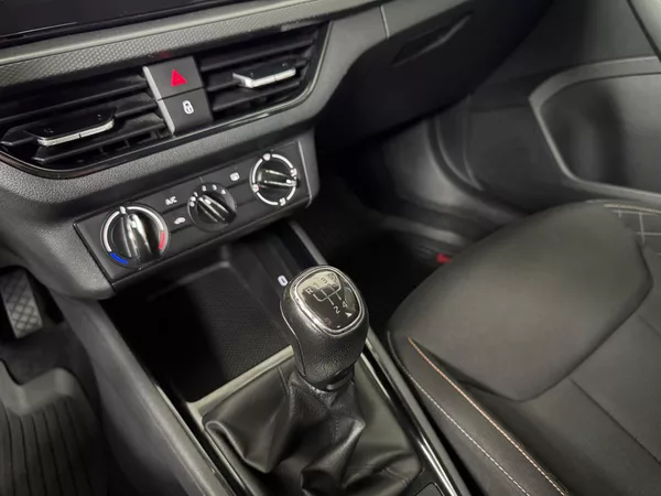 Škoda Scala 1.0 TSI 70kw Ambition - CZ - foto 12