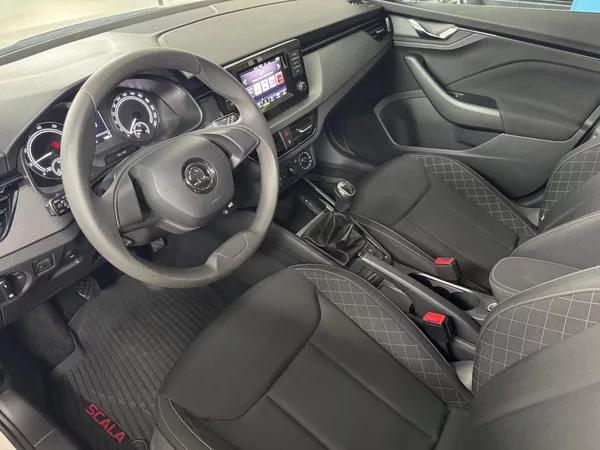 Škoda Scala 1.0 TSI 70kw Ambition - CZ - foto 9