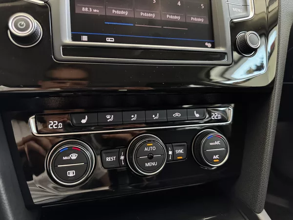 Volkswagen Passat R-line 2.0 TDI 110 KW DSG - CZ - foto 15