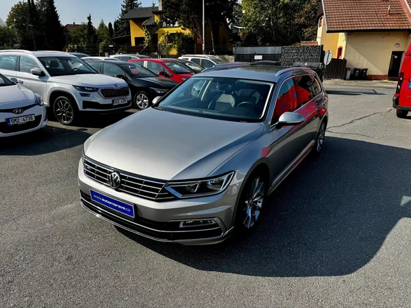 Volkswagen Passat R-line 2.0 TDI 110 KW DSG - CZ - foto 2