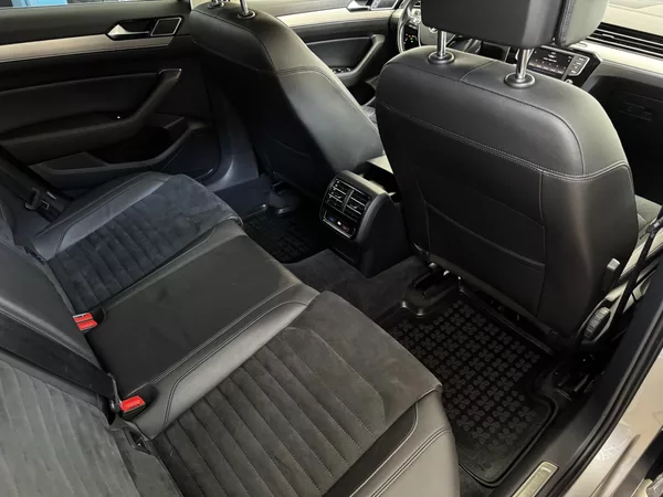 Volkswagen Passat R-line 2.0 TDI 110 KW DSG - CZ - foto 22