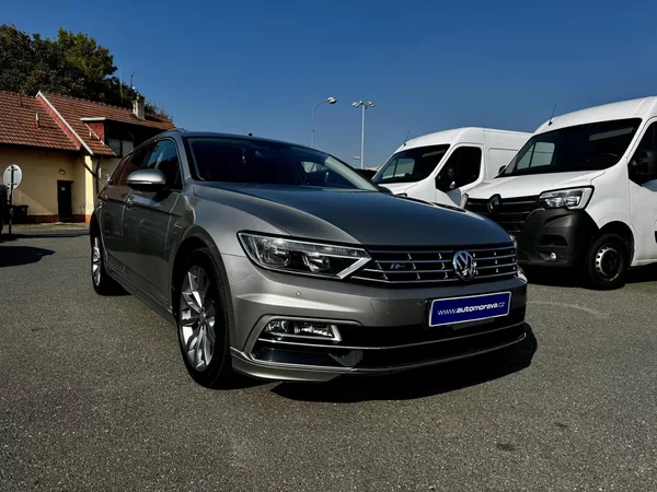 Volkswagen Passat R-line 2.0 TDI 110 KW DSG - CZ - foto 3