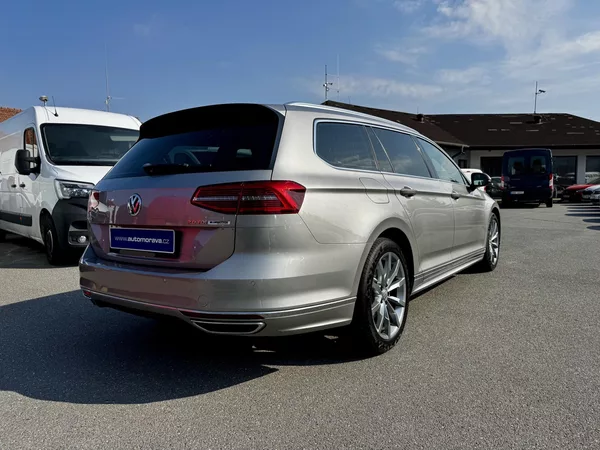 Volkswagen Passat R-line 2.0 TDI 110 KW DSG - CZ - foto 5