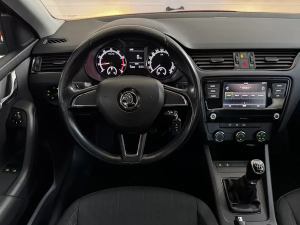 Škoda Octavia 1.0 TSI 85 KW - CZ - foto 11