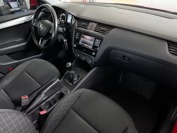 Škoda Octavia 1.0 TSI 85 KW - CZ - foto 19