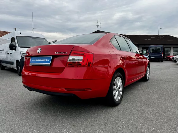 Škoda Octavia 1.0 TSI 85 KW - CZ - foto 5