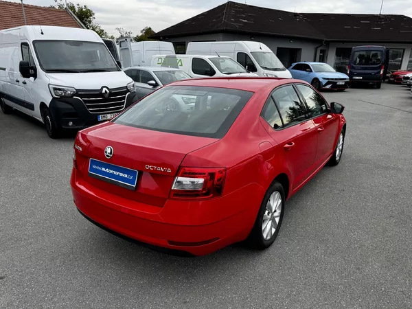 Škoda Octavia 1.0 TSI 85 KW - CZ - foto 6