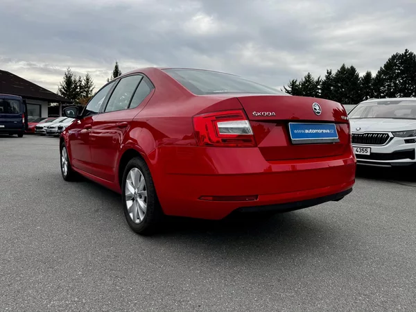 Škoda Octavia 1.0 TSI 85 KW - CZ - foto 7