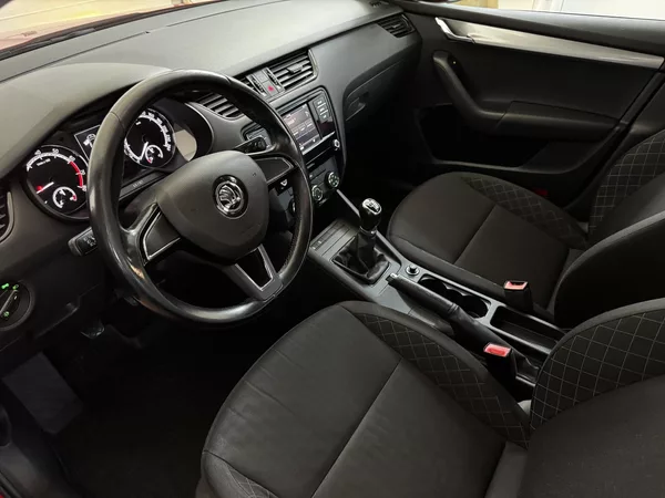 Škoda Octavia 1.0 TSI 85 KW - CZ - foto 9
