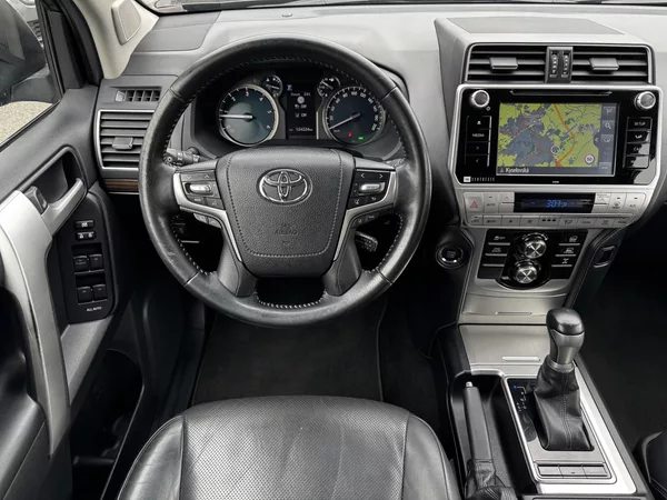 Toyota Land Cruiser 2.8D - CZ - Invincible - foto 11