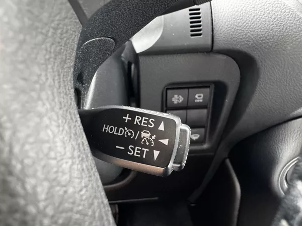 Toyota Land Cruiser 2.8D - CZ - Invincible - foto 18