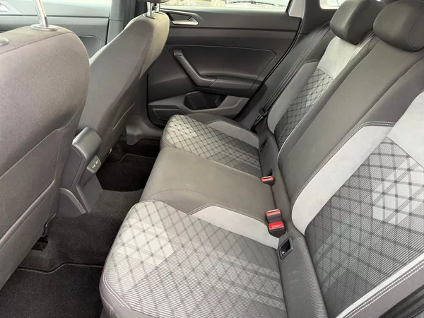 Volkswagen Taigo 1.5 TSI R-line DSG - foto 21