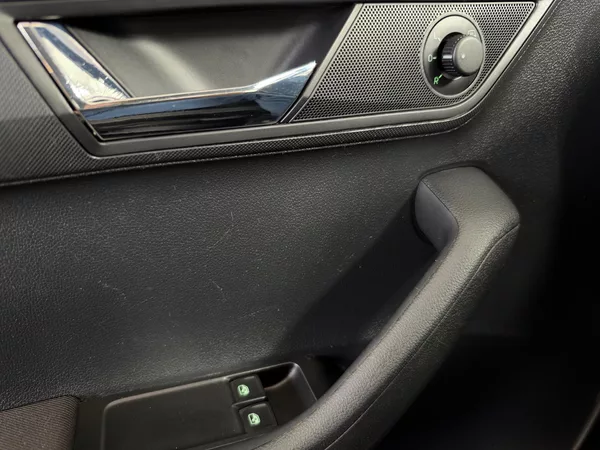 Škoda Fabia Ambition 1.0 TSI - CZ - DPH - foto 16