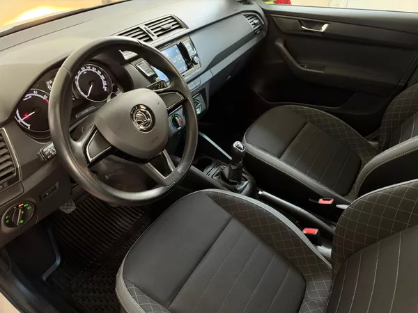 Škoda Fabia Ambition 1.0 TSI - CZ - DPH - foto 9