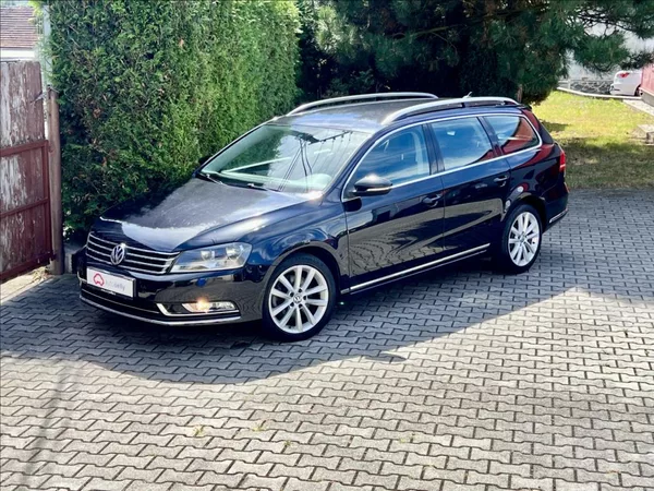 Volkswagen Passat 2,0 TDi DSG HIGHLINE / NAVI