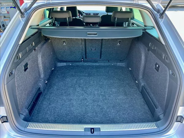 Škoda Superb 2,0 TDI DSG VIRTUAL ACC ZÁRUKA - foto 14