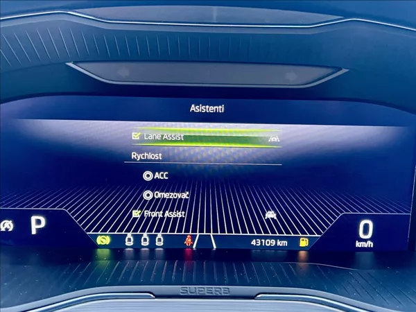 Škoda Superb 2,0 TDI DSG VIRTUAL ACC ZÁRUKA - foto 23