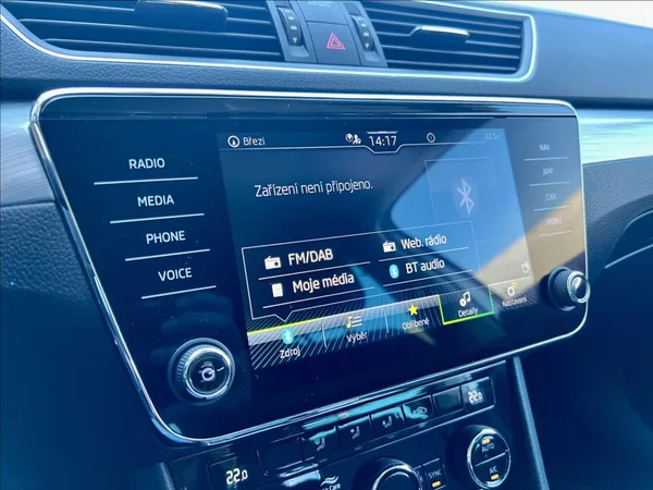 Škoda Superb 2,0 TDI DSG VIRTUAL ACC ZÁRUKA - foto 29