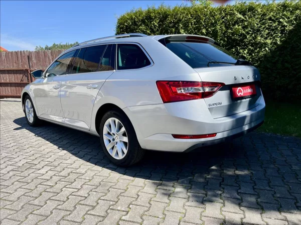 Škoda Superb 2,0 TDI DSG VIRTUAL ACC ZÁRUKA - foto 3