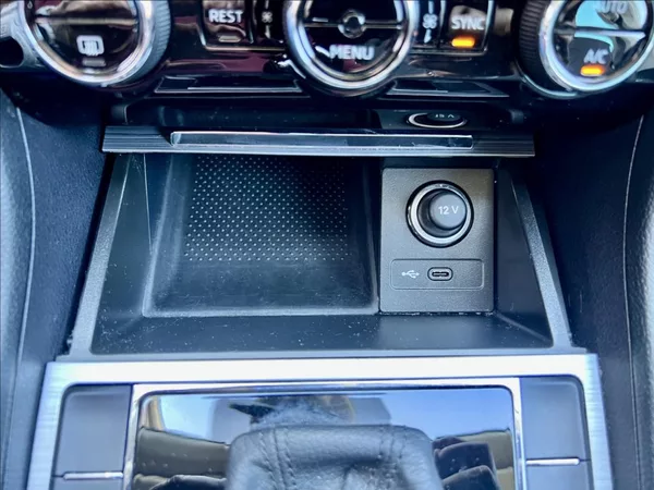 Škoda Superb 2,0 TDI DSG VIRTUAL ACC ZÁRUKA - foto 37