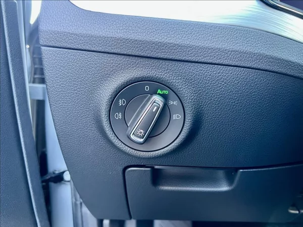 Škoda Superb 2,0 TDI DSG VIRTUAL ACC ZÁRUKA - foto 42