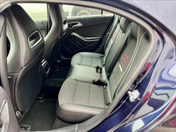 Mercedes-Benz Třídy A 180 d Sport automat - foto 13