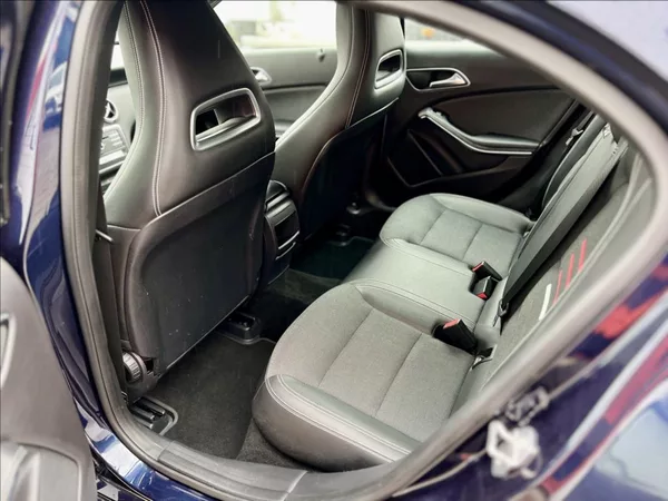 Mercedes-Benz Třídy A 180 d Sport automat - foto 14