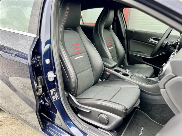 Mercedes-Benz Třídy A 180 d Sport automat - foto 19