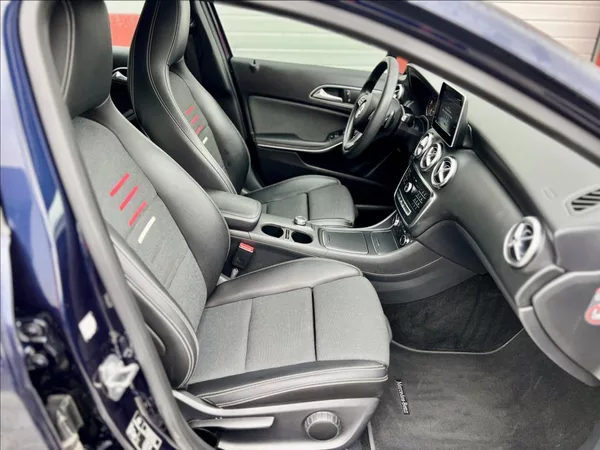 Mercedes-Benz Třídy A 180 d Sport automat - foto 20