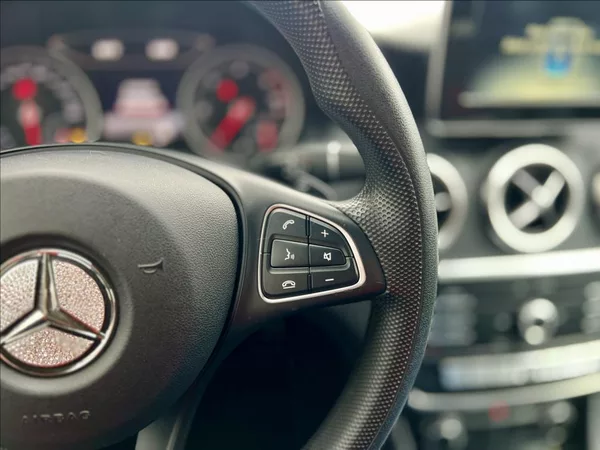 Mercedes-Benz Třídy A 180 d Sport automat - foto 29