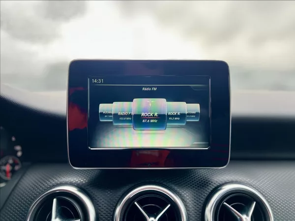 Mercedes-Benz Třídy A 180 d Sport automat - foto 31