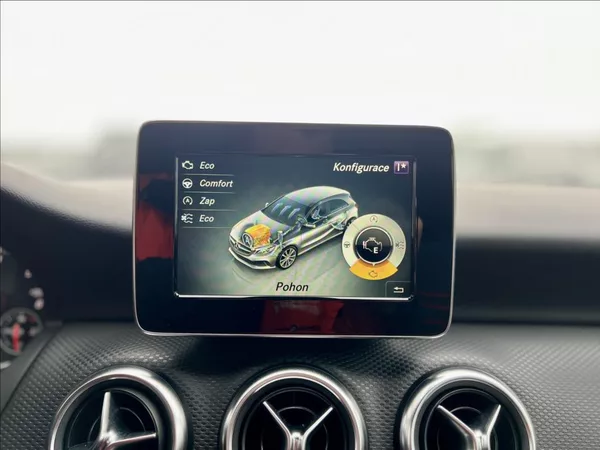 Mercedes-Benz Třídy A 180 d Sport automat - foto 33
