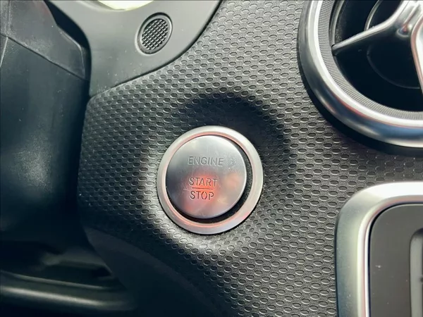 Mercedes-Benz Třídy A 180 d Sport automat - foto 42