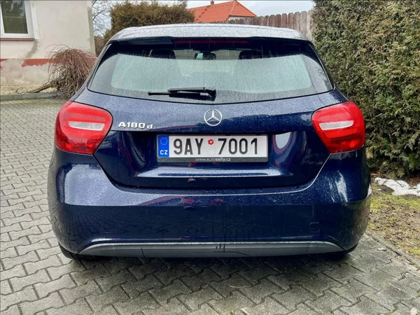 Mercedes-Benz Třídy A 180 d Sport automat - foto 5