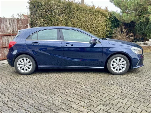 Mercedes-Benz Třídy A 180 d Sport automat - foto 7