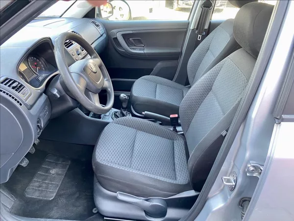 Škoda Fabia 1,6 TDI CR 55kW Active Combi - foto 10