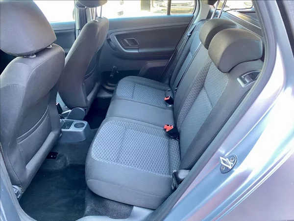 Škoda Fabia 1,6 TDI CR 55kW Active Combi - foto 12