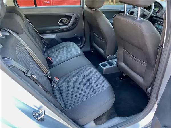 Škoda Fabia 1,6 TDI CR 55kW Active Combi - foto 17