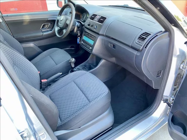 Škoda Fabia 1,6 TDI CR 55kW Active Combi - foto 20