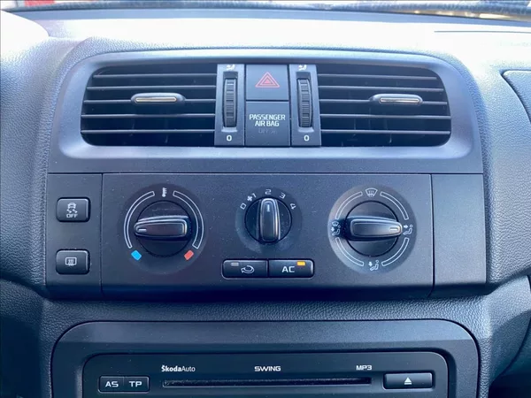 Škoda Fabia 1,6 TDI CR 55kW Active Combi - foto 25