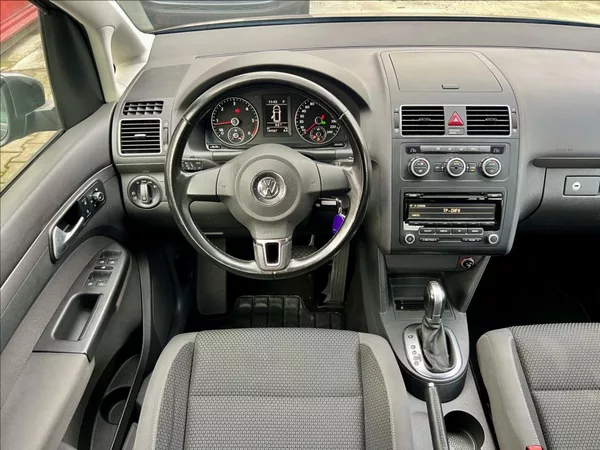 Volkswagen Touran 1,6 TDi / KLIMA / 7MÍST / DSG - foto 24