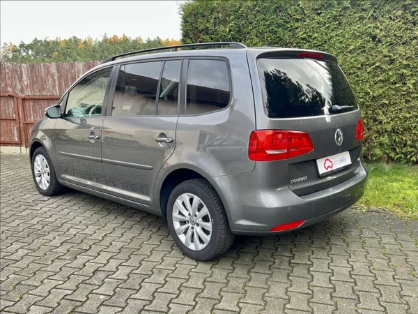 Volkswagen Touran 1,6 TDi / KLIMA / 7MÍST / DSG - foto 3