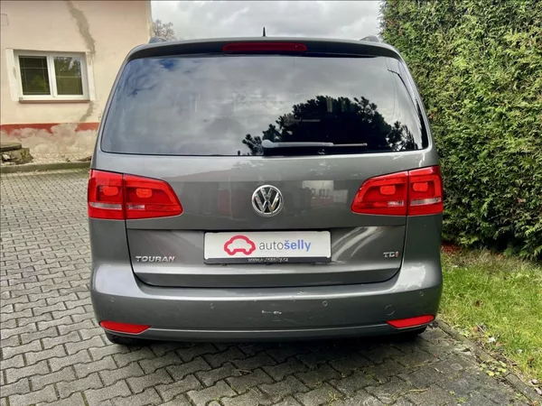 Volkswagen Touran 1,6 TDi / KLIMA / 7MÍST / DSG - foto 4