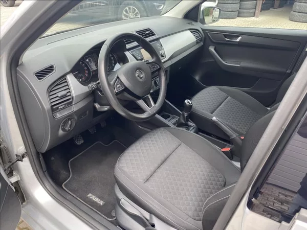 Škoda Fabia 1,4 TDI Ambition - foto 12