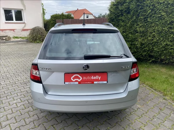 Škoda Fabia 1,4 TDI Ambition - foto 4