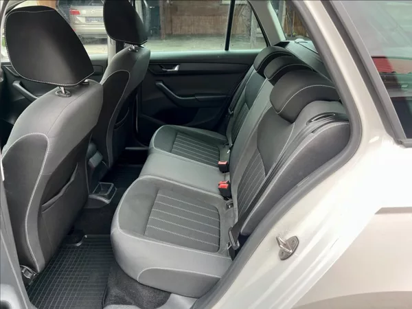 Škoda Fabia 1,0 STYLE / LED / KLIMA / ČR - foto 12