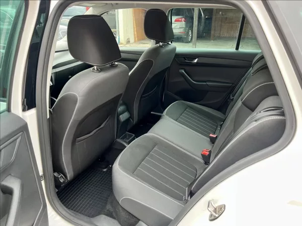 Škoda Fabia 1,0 STYLE / LED / KLIMA / ČR - foto 13
