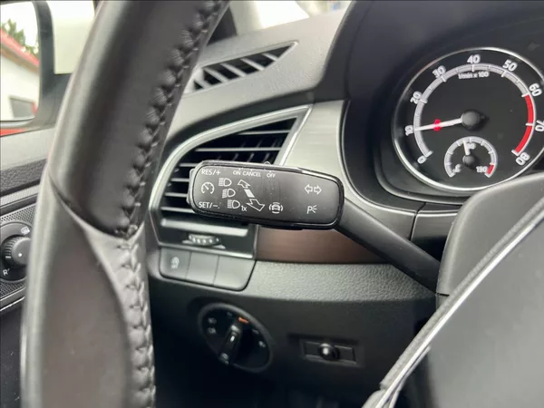 Škoda Fabia 1,0 STYLE / LED / KLIMA / ČR - foto 22